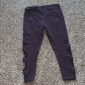 Purple/plum leggings